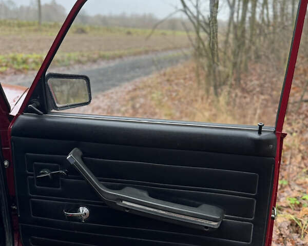 Красный ВАЗ 2107, объемом двигателя 1.5 л и пробегом 47 тыс. км за 2499 $, фото 101 на Automoto.ua