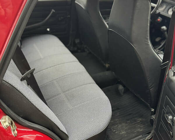 Красный ВАЗ 2107, объемом двигателя 1.5 л и пробегом 47 тыс. км за 2499 $, фото 126 на Automoto.ua