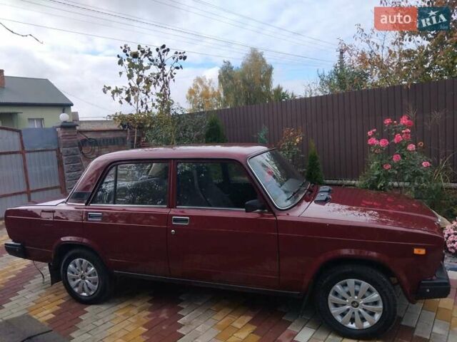 Красный ВАЗ 2107, объемом двигателя 1.5 л и пробегом 120 тыс. км за 1780 $, фото 4 на Automoto.ua