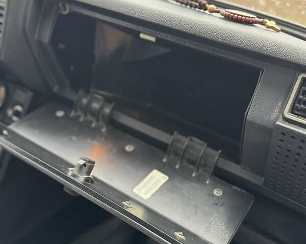 Красный ВАЗ 2107, объемом двигателя 1.5 л и пробегом 47 тыс. км за 2499 $, фото 121 на Automoto.ua