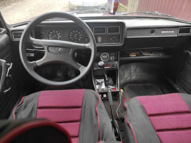 Червоний ВАЗ 2107, об'ємом двигуна 1.5 л та пробігом 100 тис. км за 1100 $, фото 2 на Automoto.ua