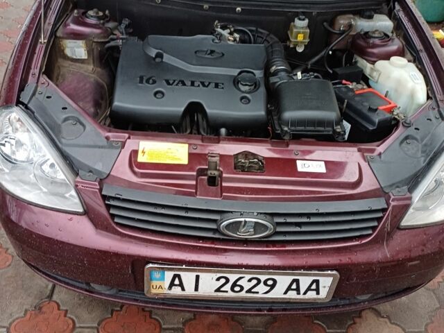 Красный ВАЗ 2107, объемом двигателя 1 л и пробегом 49 тыс. км за 3299 $, фото 2 на Automoto.ua