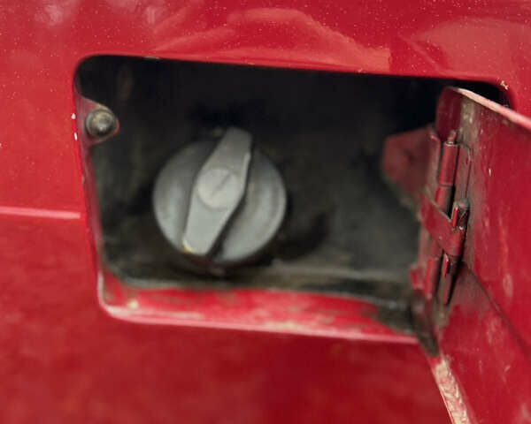 Красный ВАЗ 2107, объемом двигателя 1.5 л и пробегом 47 тыс. км за 2499 $, фото 136 на Automoto.ua