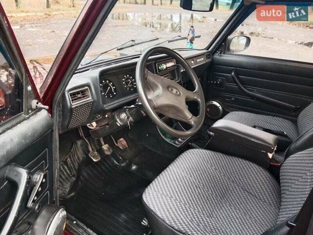 Красный ВАЗ 2107, объемом двигателя 1.5 л и пробегом 122 тыс. км за 1600 $, фото 7 на Automoto.ua