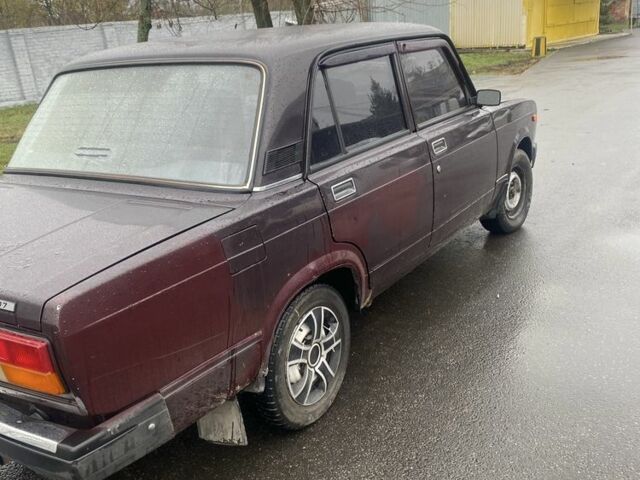 Красный ВАЗ 2107, объемом двигателя 1.5 л и пробегом 3 тыс. км за 1100 $, фото 1 на Automoto.ua