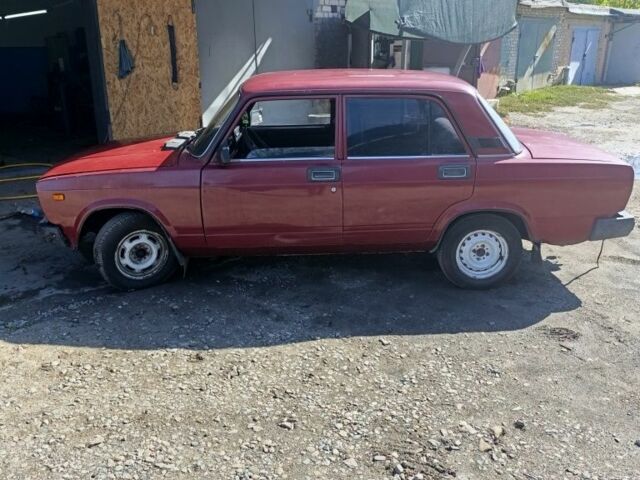 Червоний ВАЗ 2107, об'ємом двигуна 1.5 л та пробігом 100 тис. км за 700 $, фото 2 на Automoto.ua