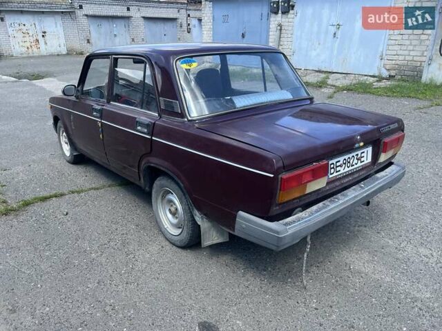Красный ВАЗ 2107, объемом двигателя 1.45 л и пробегом 70 тыс. км за 1800 $, фото 3 на Automoto.ua