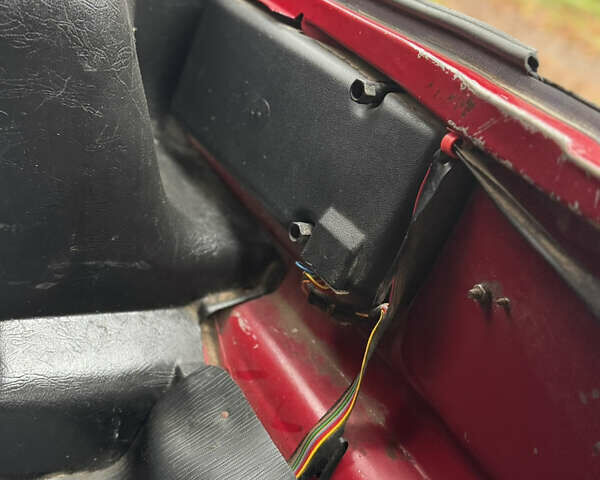 Красный ВАЗ 2107, объемом двигателя 1.5 л и пробегом 47 тыс. км за 2499 $, фото 80 на Automoto.ua