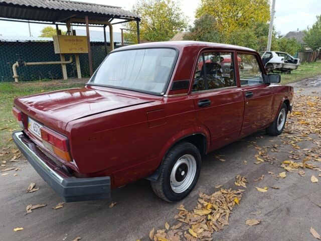 Красный ВАЗ 2107, объемом двигателя 0 л и пробегом 77 тыс. км за 999 $, фото 1 на Automoto.ua