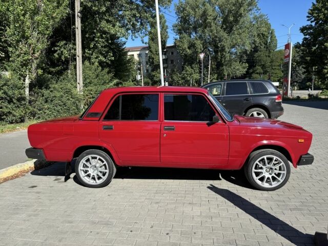 Красный ВАЗ 2107, объемом двигателя 1.5 л и пробегом 57 тыс. км за 3600 $, фото 2 на Automoto.ua