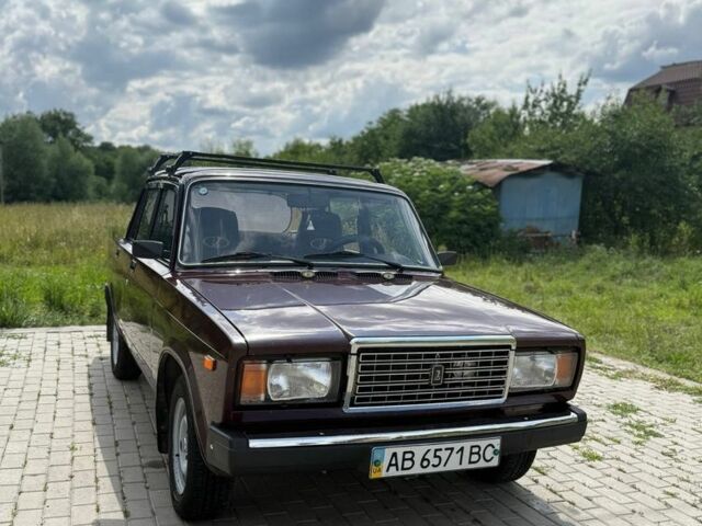 Красный ВАЗ 2107, объемом двигателя 1.5 л и пробегом 60 тыс. км за 2650 $, фото 1 на Automoto.ua
