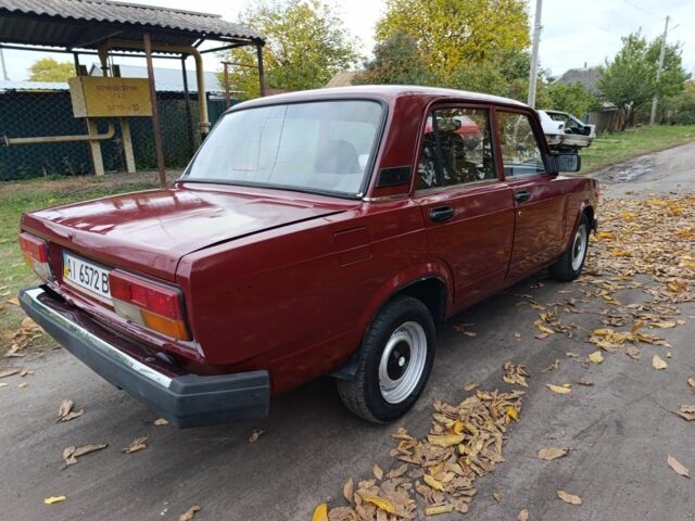 Красный ВАЗ 2107, объемом двигателя 0 л и пробегом 77 тыс. км за 999 $, фото 2 на Automoto.ua