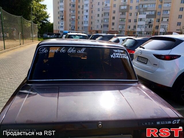 ВАЗ 2107 2009 у Вінниці на Automoto.ua Червоний ВАЗ 2107, об'ємом двигуна 1.5 л та пробігом 0 тис. км за 1100 $, фото 5 на Automoto.ua