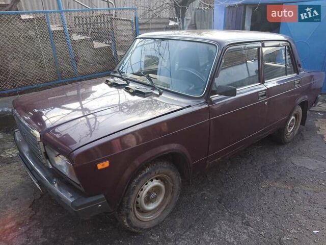 Червоний ВАЗ 2107, об'ємом двигуна 1.5 л та пробігом 180 тис. км за 2000 $, фото 4 на Automoto.ua
