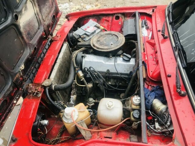 Красный ВАЗ 2107, объемом двигателя 5 л и пробегом 300 тыс. км за 555 $, фото 4 на Automoto.ua