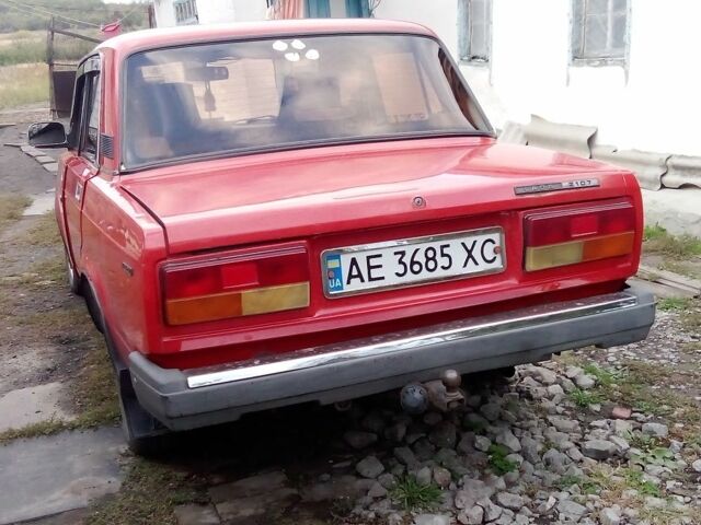 Красный ВАЗ 2107, объемом двигателя 1.5 л и пробегом 3 тыс. км за 950 $, фото 3 на Automoto.ua