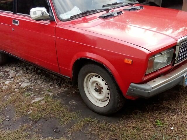 Красный ВАЗ 2107, объемом двигателя 1.5 л и пробегом 3 тыс. км за 950 $, фото 1 на Automoto.ua