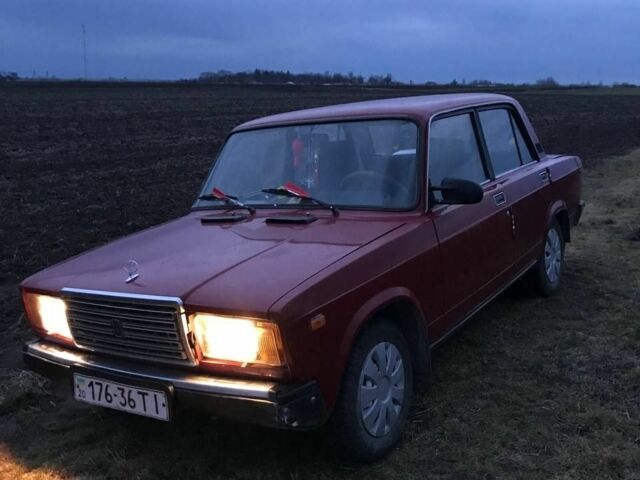Красный ВАЗ 2107, объемом двигателя 0 л и пробегом 1 тыс. км за 600 $, фото 1 на Automoto.ua