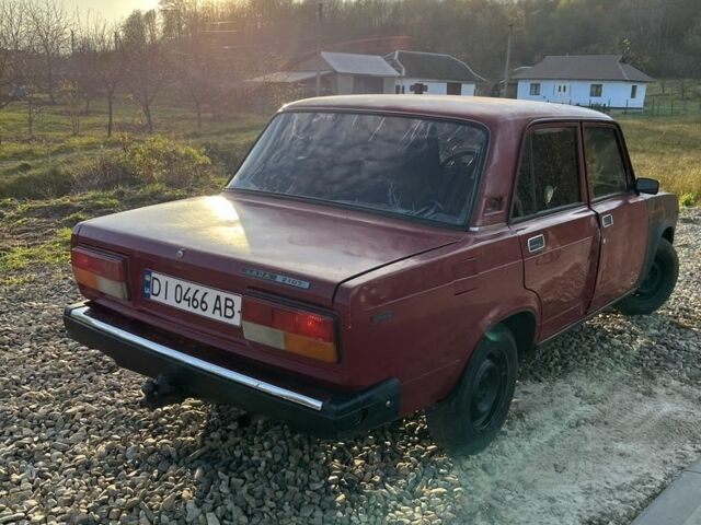Красный ВАЗ 2107, объемом двигателя 1.5 л и пробегом 1 тыс. км за 500 $, фото 2 на Automoto.ua