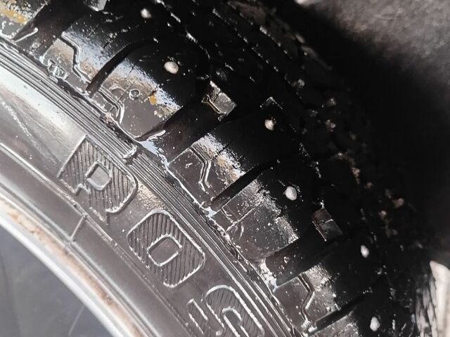 Червоний ВАЗ 2107, об'ємом двигуна 1.5 л та пробігом 65 тис. км за 1350 $, фото 5 на Automoto.ua