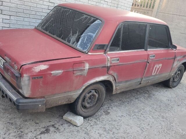 Красный ВАЗ 2107, объемом двигателя 0 л и пробегом 1 тыс. км за 10500 $, фото 2 на Automoto.ua