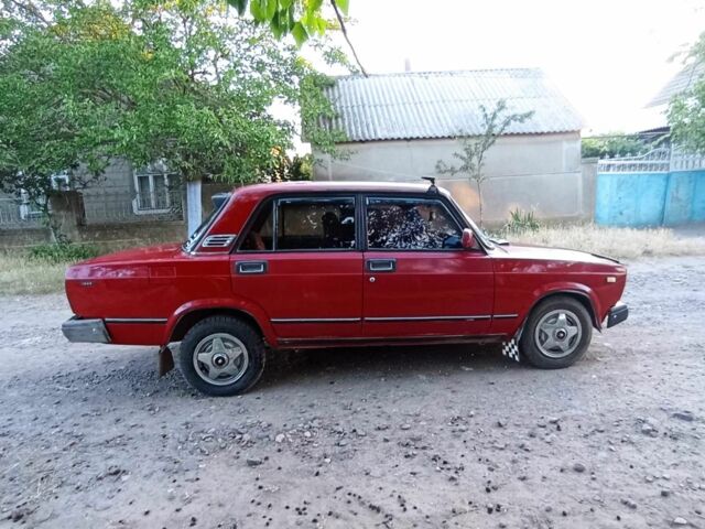 Красный ВАЗ 2107, объемом двигателя 0 л и пробегом 2 тыс. км за 1500 $, фото 1 на Automoto.ua