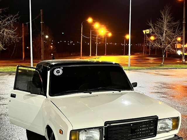 ВАЗ 2107, объемом двигателя 1.5 л и пробегом 0 тыс. км за 1000 $, фото 2 на Automoto.ua