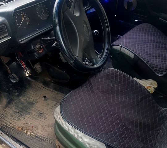 ВАЗ 2107, объемом двигателя 15 л и пробегом 0 тыс. км за 400 $, фото 1 на Automoto.ua