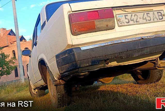 ВАЗ 2107, об'ємом двигуна 1.3 л та пробігом 100 тис. км за 400 $, фото 1 на Automoto.ua