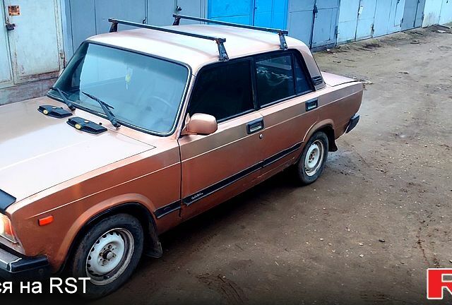 ВАЗ 2107, объемом двигателя 1.5 л и пробегом 0 тыс. км за 710 $, фото 2 на Automoto.ua