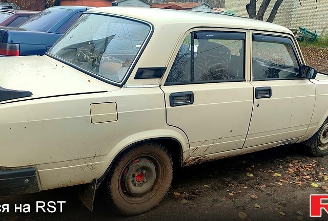 ВАЗ 2107, объемом двигателя 1.5 л и пробегом 275 тыс. км за 850 $, фото 2 на Automoto.ua