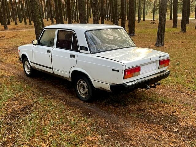 ВАЗ 2107 1987 в Сумах на Automoto.ua ВАЗ 2107, объемом двигателя 1.3 л и пробегом 0 тыс. км за 350 $, фото 3 на Automoto.ua