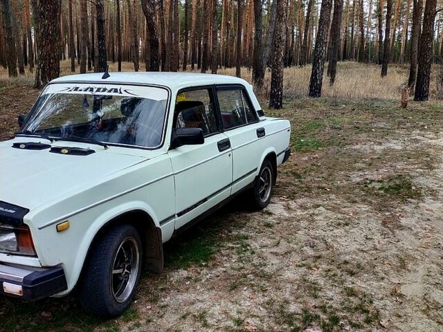 ВАЗ 2107, объемом двигателя 15 л и пробегом 0 тыс. км за 799 $, фото 2 на Automoto.ua