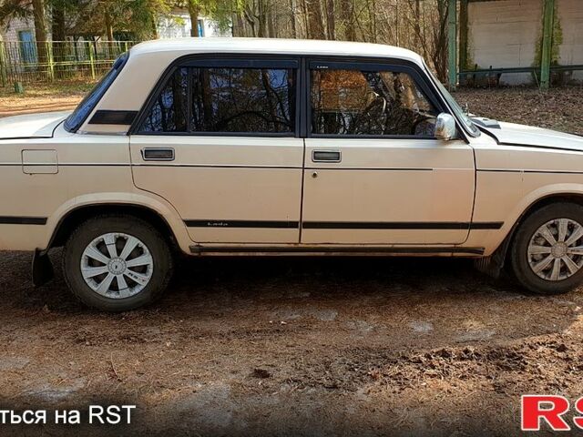 ВАЗ 2107 1988 в Житомире на Automoto.ua ВАЗ 2107, объемом двигателя 1.5 л и пробегом 350 тыс. км за 699 $, фото 4 на Automoto.ua