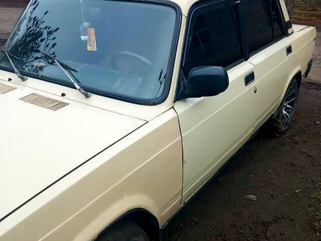 ВАЗ 2107, объемом двигателя 17 л и пробегом 230 тыс. км за 1200 $, фото 1 на Automoto.ua