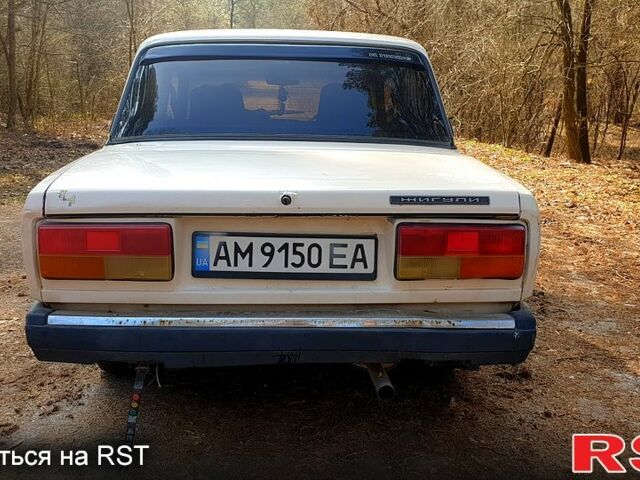 ВАЗ 2107 1988 в Житомире на Automoto.ua ВАЗ 2107, объемом двигателя 1.5 л и пробегом 350 тыс. км за 699 $, фото 1 на Automoto.ua