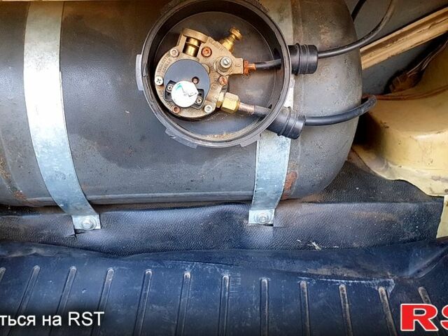 ВАЗ 2107 1988 в Житомире на Automoto.ua ВАЗ 2107, объемом двигателя 1.5 л и пробегом 350 тыс. км за 699 $, фото 2 на Automoto.ua