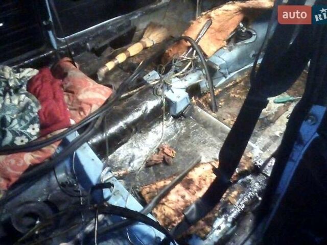 ВАЗ 2107, объемом двигателя 1.5 л и пробегом 174 тыс. км за 650 $, фото 14 на Automoto.ua