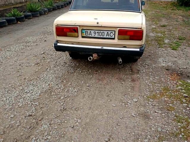 ВАЗ 2107 1990 в Кропивницком (Кировограде) на Automoto.ua ВАЗ 2107, объемом двигателя 1.5 л и пробегом 235 тыс. км за 500 $, фото 1 на Automoto.ua