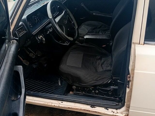 ВАЗ 2107, объемом двигателя 1.5 л и пробегом 56 тыс. км за 500 $, фото 4 на Automoto.ua