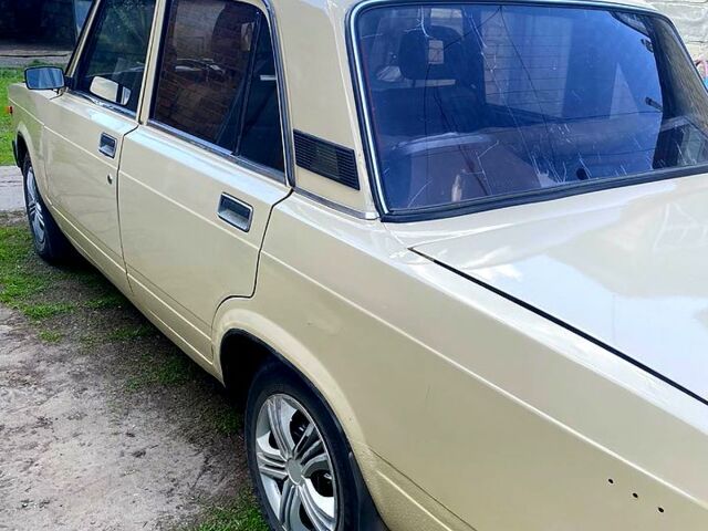 ВАЗ 2107, объемом двигателя 1.5 л и пробегом 0 тыс. км за 670 $, фото 2 на Automoto.ua