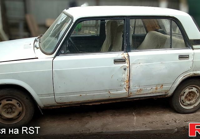 ВАЗ 2107, объемом двигателя 1.5 л и пробегом 200 тыс. км за 290 $, фото 1 на Automoto.ua