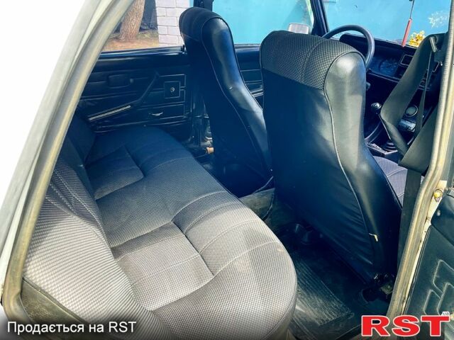 ВАЗ 2107, объемом двигателя 1.5 л и пробегом 250 тыс. км за 1300 $, фото 5 на Automoto.ua