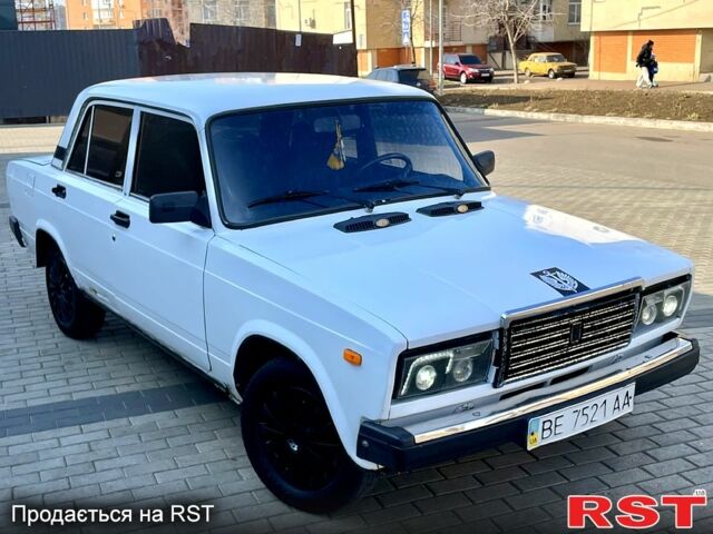 ВАЗ 2107, объемом двигателя 15 л и пробегом 0 тыс. км за 1100 $, фото 1 на Automoto.ua