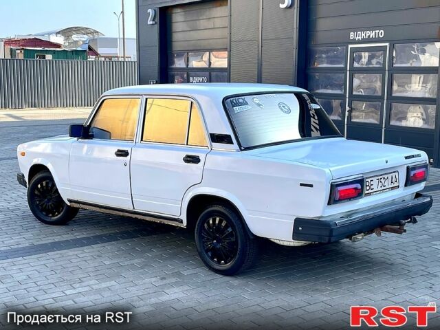 ВАЗ 2107, объемом двигателя 15 л и пробегом 0 тыс. км за 1100 $, фото 3 на Automoto.ua