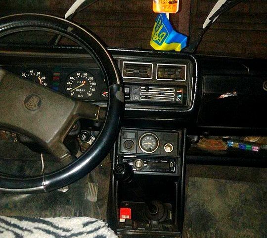 ВАЗ 2107, объемом двигателя 15 л и пробегом 0 тыс. км за 1000 $, фото 5 на Automoto.ua