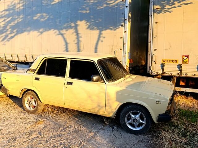 ВАЗ 2107, объемом двигателя 1.6 л и пробегом 0 тыс. км за 1350 $, фото 1 на Automoto.ua