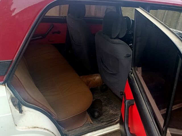 ВАЗ 2107, объемом двигателя 1.6 л и пробегом 0 тыс. км за 1100 $, фото 12 на Automoto.ua