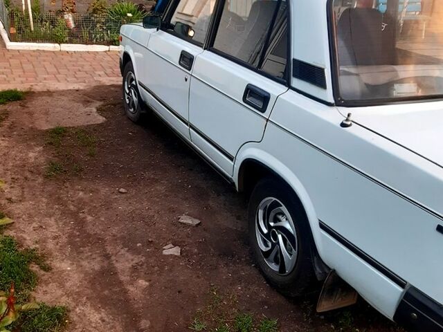 ВАЗ 2107, объемом двигателя 1.5 л и пробегом 360 тыс. км за 970 $, фото 2 на Automoto.ua