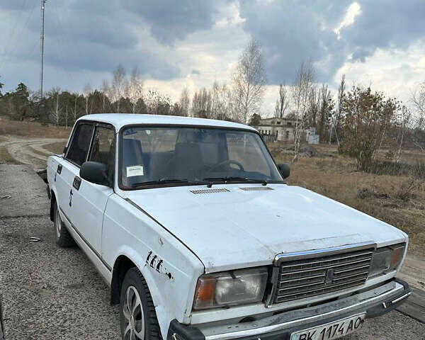 ВАЗ 2107, объемом двигателя 1.45 л и пробегом 74 тыс. км за 650 $, фото 2 на Automoto.ua
